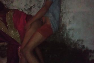 Hot Indian bhabhi gets fucked by her boyfriend Indian sex video 