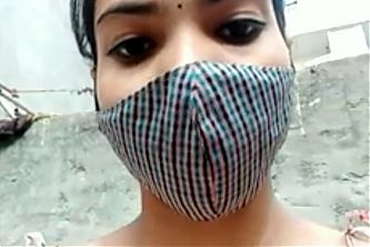 DESI INDIAN TEEN RANDI SLUT VERY RISKY PUBLIC STRIP FOR HER BOYFRIEND 